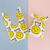 emoji good luck емотикон смайли торбичка торбички с ушички за лакомства подарък подаръчни, снимка 1 - Други - 44784010
