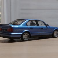 BMW Alpina B10 BiTurbo E34 5-Seria 1987 - мащаб 1:43 на Solido моделът е нов в PVC дисплей-кейс, снимка 4 - Колекции - 42336542