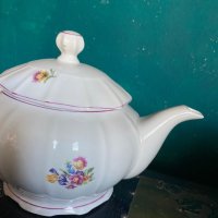 Порцеланов чайник с Ириси , снимка 2 - Антикварни и старинни предмети - 41815710