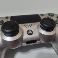 Оригинален Джойстик PS4 DualShock 4, снимка 9 - PlayStation конзоли - 39245829