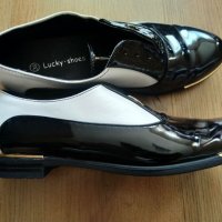 Дамски обувки Lucky shoes, снимка 1 - Дамски ежедневни обувки - 40893377