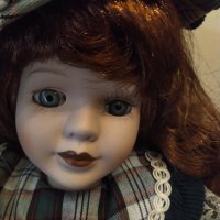 Порцеланова кукла оТ 70 те год, снимка 10 - Колекции - 41189296