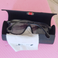 Слънчеви очила Carrera, снимка 1 - Слънчеви и диоптрични очила - 44739639