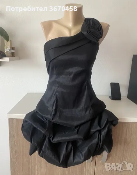 Дамска рокля с кройка по тялото еластичен модел черен цвят С размер, снимка 1