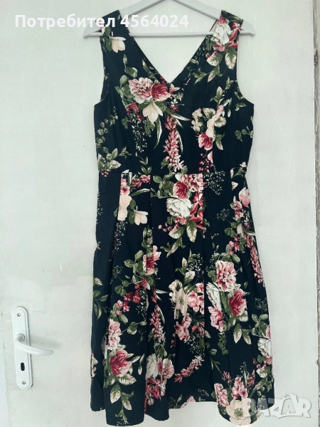 Дамска рокля, снимка 1