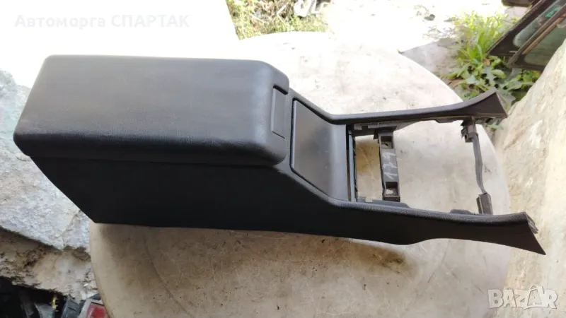 33343 Mercedes-Benz W202 C180 Централна конзола Подлакътник Черен 2026800279, снимка 1