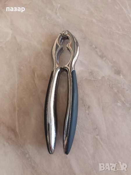 Орехотрошачка нова за орехи бадеми лешници, снимка 1