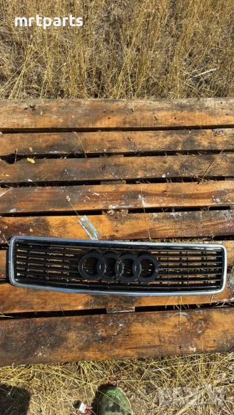 506. Решетка за преден капак за Audi A6 C4, снимка 1