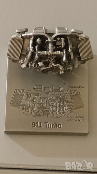 PORSCHE 911 TURBO.Миниатюрен модел на автомобилен двигател, преспапие. , снимка 1