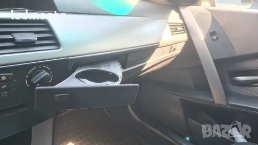 BMW E60 поставка за чаши Къп Холдер - Автоаксесоар за Модели BMW E60 къпхолдер, снимка 7 - Части - 47465513