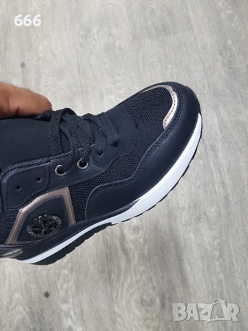 Обувки, снимка 2 - Дамски ежедневни обувки - 42015819