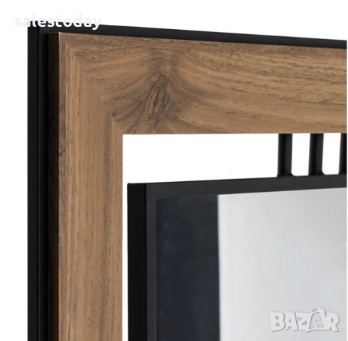 Огледало с дървена рамка и метален обков, 60*80см, снимка 2 - Огледала - 52387129