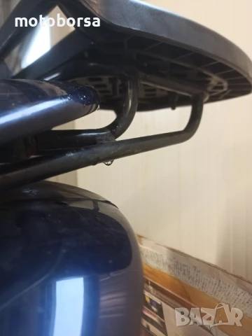 Облегалка и основа с куфар за Ямаха маджести 125-180