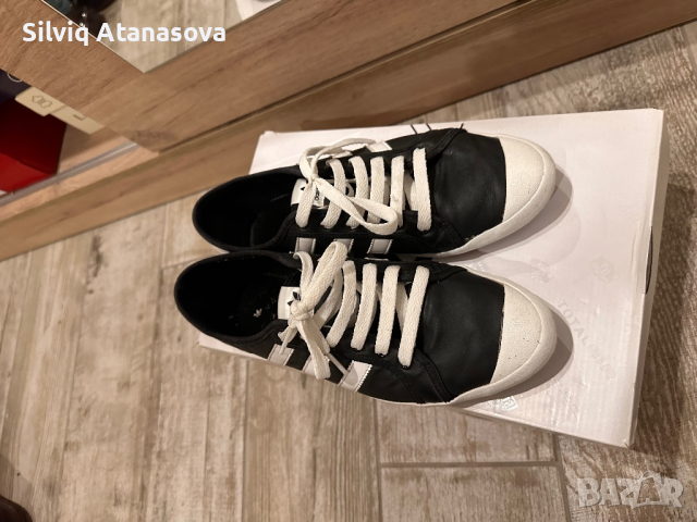 Оригинални маратонки Адидас, снимка 2 - Маратонки - 20646451