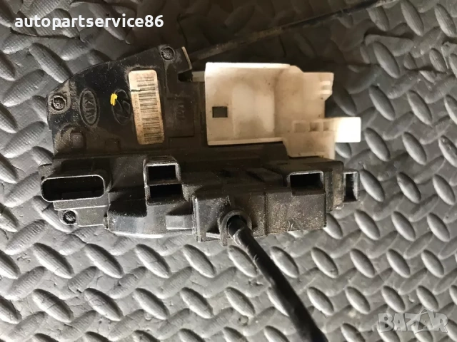 Механизъм на заключване за задна дясна врата за KIA Ceed (2006-2010) 81420-1H010, снимка 3 - Части - 53243074