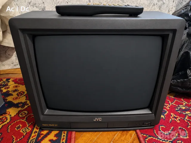 Стар телевизор JVC 21"