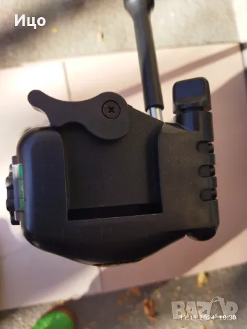 Hama тройно сгъваем алуминиев статив тринога., снимка 4 - Чанти, стативи, аксесоари - 47931485