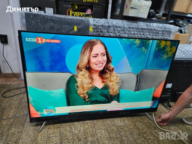 Продавам телевизор SAMSUNG UE555179S