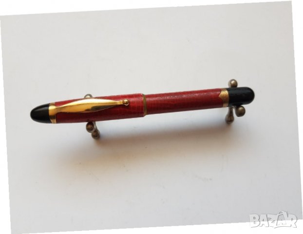 Писалка с позлатен писец