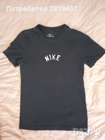 тениска Nike s-размер, снимка 3 - Тениски - 56009650