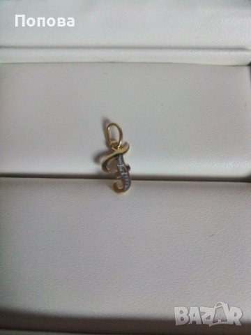 Злато   с диамант /златен медальон  буква Г/, снимка 4 - Колиета, медальони, синджири - 39750240