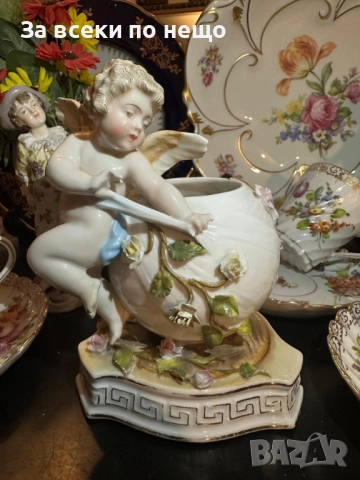 Sitzendorf Germany  Circa 1904 - “Вазата с херувима” Код P1724, снимка 4 - Декорация за дома - 52970041
