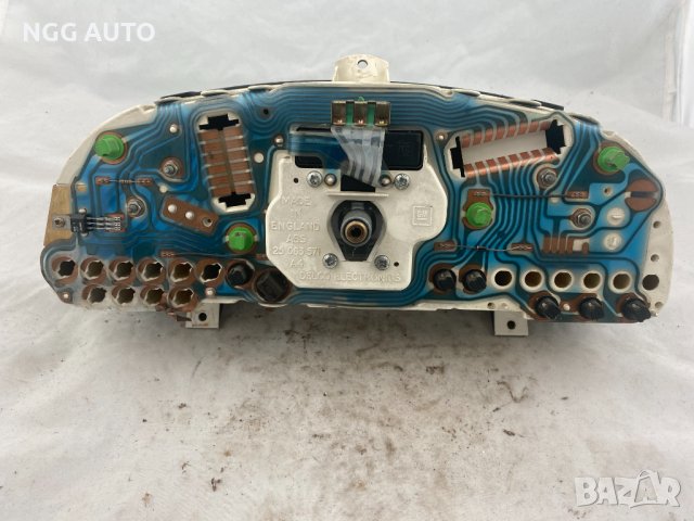 Табло Километраж за Opel Vectra A 1.8i, 90228507 QT, 50 лв, снимка 3 - Части - 41448620