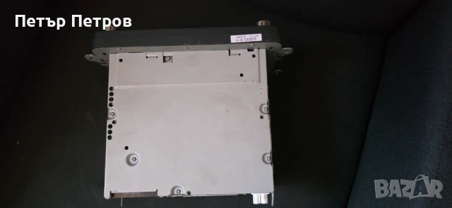 Volkswagen RCD310--оригинален панел на ГОЛФ 6-неразличим от нов! Работещ!-100 евро!, снимка 6 - Части - 53282439