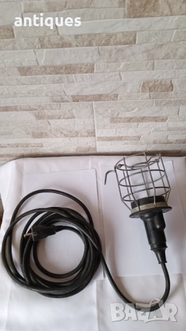 Немска подвижна работна лампа с копче - стар модел