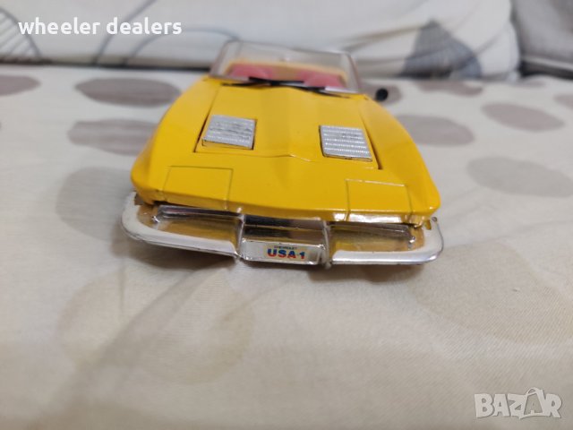 Метална количка Revell Chevrolet Corvette Stingray в мащаб 1/24, снимка 8 - Колекции - 39886382