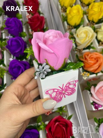 Мини кашпи със сапунени рози , снимка 3 - Подаръци за рожден ден - 39317609