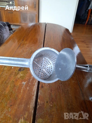 Стара алуминиева преса за картофи, снимка 5 - Други ценни предмети - 53608345