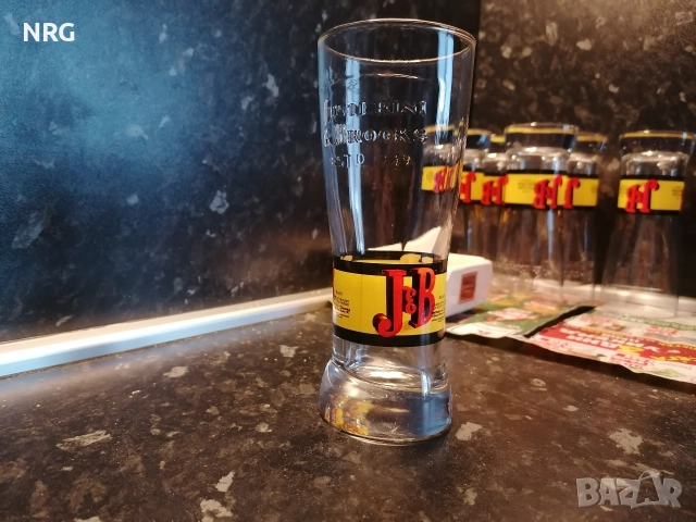 Комплект J&B 6 бр. чаши с два пепелника, снимка 2 - Чаши - 52944783