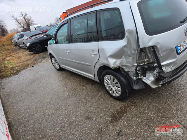 **САМО НА ЧАСТИ*** VW Touran 2.0tdi, ръчни скорости, ляв волан, снимка 6 - Автомобили и джипове - 48154430