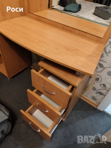 Тоалетка с огледало напарвена по поръчка, цвят медна елша, снимка 2 - Тоалетки - 52821376