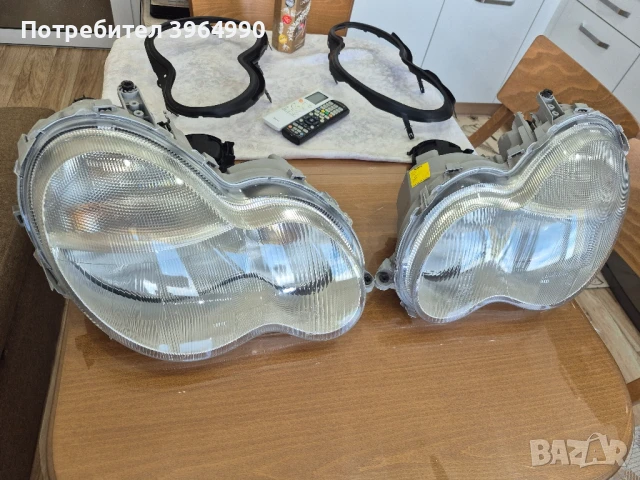Неразличими от нови Кристални Оригинални фарове BOSCH за мерцедес С клас W203 преди фейс , снимка 1