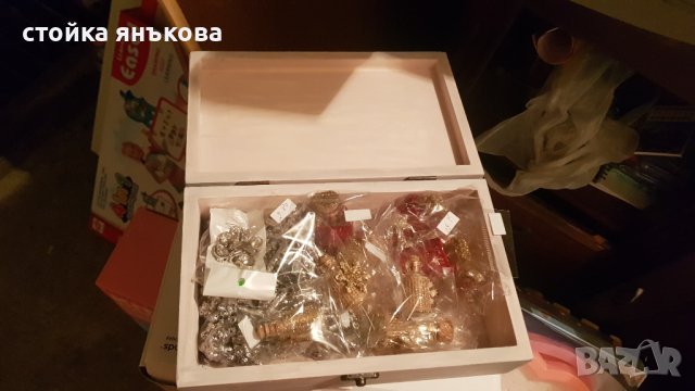 Продавам дървена винтидж кутия с надпис мече., снимка 3 - Други - 41637805