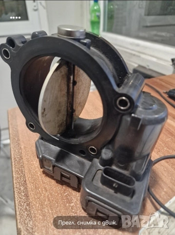 Дроселова клапа om651 за Mercedes-Benz , снимка 2 - Части - 52657846