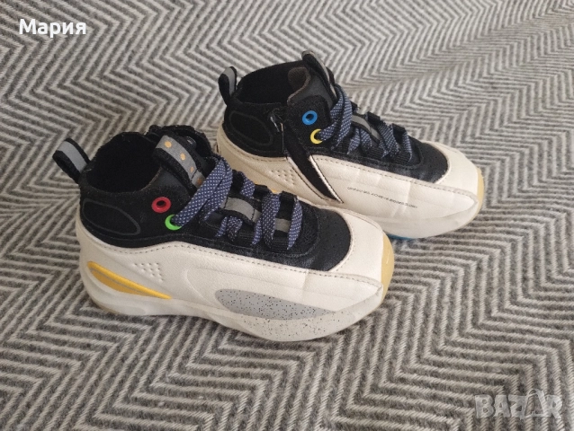 Zara кожени обувки номер 23