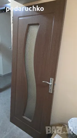 Интериорната врата HDF, 80x200см + Каса + Первази + Панти