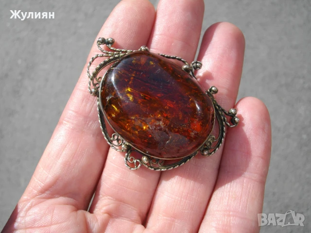 СТАРА ГОЛЯМА БРОШКА С КЕХЛИБАР , снимка 3 - Антикварни и старинни предмети - 51147498