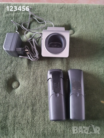 Безжични телефони Panasonic със зарядно устройство, снимка 7 - Други - 52875752