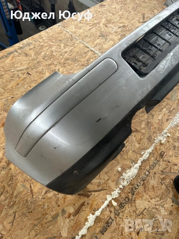 Задна броня за Golf 4, снимка 2 - Части - 53831239