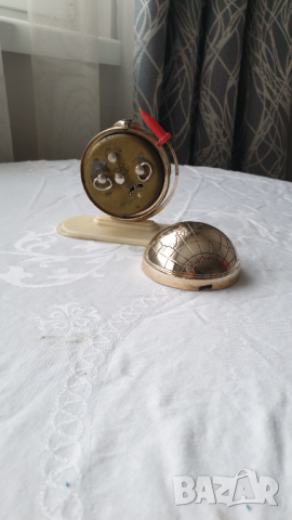 Стар будилник СЛАВА, глобус, СССР, снимка 6 - Антикварни и старинни предмети - 44638281