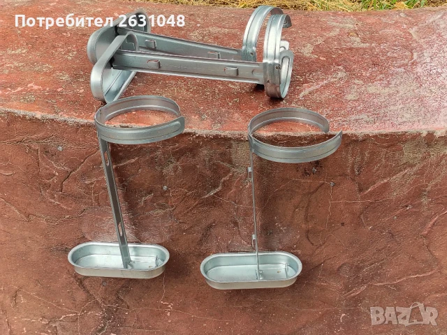 Поилка-държач за бутилка за зайци