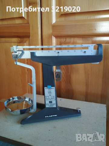 Прецизна везна KERN