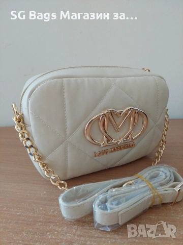 Moschino дамска чанта през рамо  код 18, снимка 13 - Чанти - 34004324