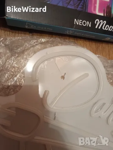 Horseneon Dart неонов надпис 35х33 см. НОВ с дефект, снимка 6 - Други стоки за дома - 47793634