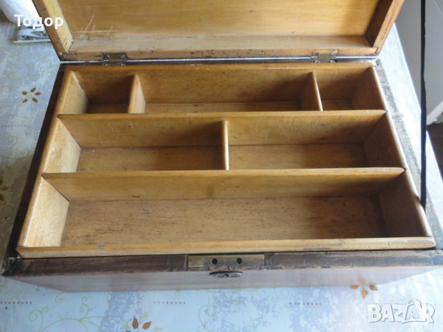 Старинно дървено ковчеже сандъче от орех, снимка 5 - Колекции - 41661776