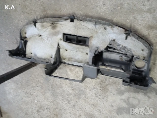 Табло / конзола VW Transporter T4, снимка 7 - Части - 50572952